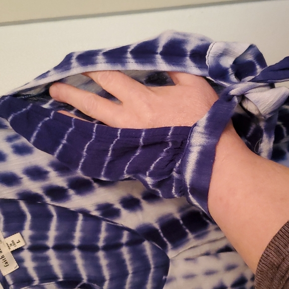 3/$30 Faith and Joy Tie Dye Cold Shoulder Top - Picture 6 of 6